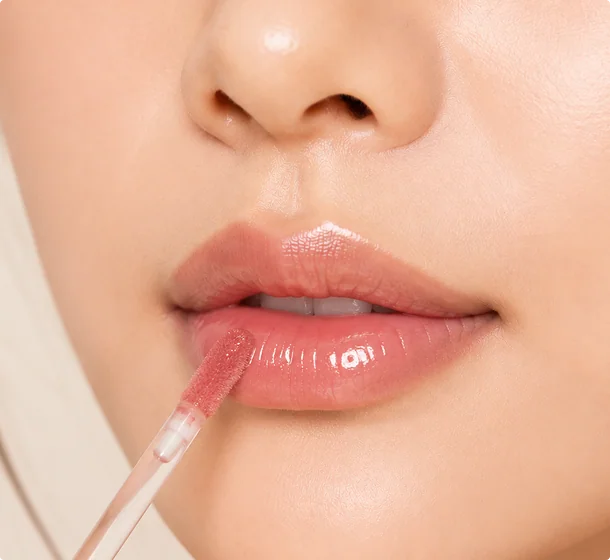 nourishing-lip-gloss-with-natural-shine-effect-instructions